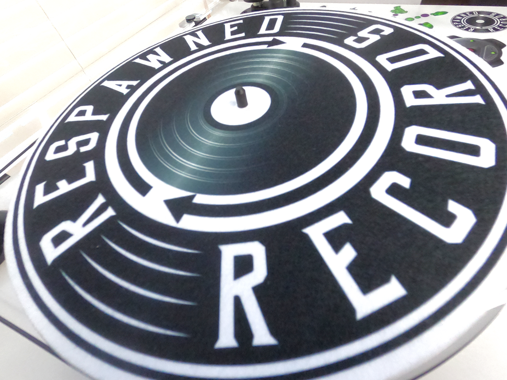 Logo Slipmat - Respawned Records